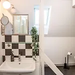 Haltestelle - Sauna & Whirlpool Tatil Evi