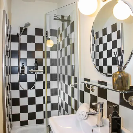 Haltestelle - Sauna & Whirlpool Glauburg