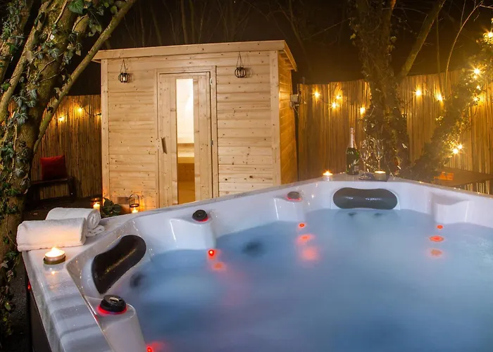 Haltestelle - Sauna & Whirlpool Prázdninový dům *