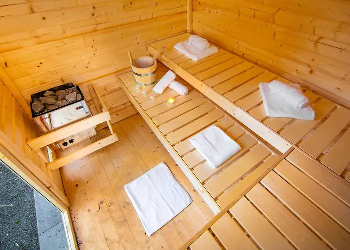 Haltestelle - Sauna&whirlpool